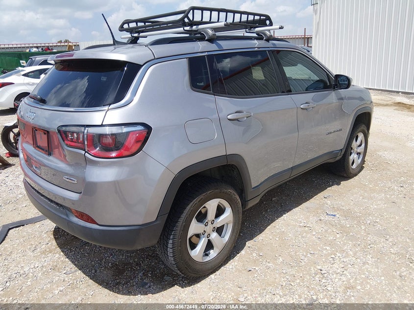 2018 Jeep Compass Latitude 4X4 VIN: 3C4NJDBB7JT114140 Lot: 45672449