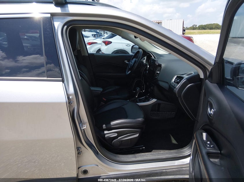 2018 Jeep Compass Latitude 4X4 VIN: 3C4NJDBB7JT114140 Lot: 45672449
