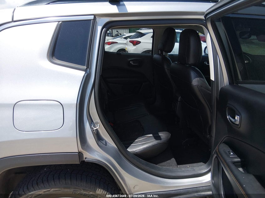 2018 Jeep Compass Latitude 4X4 VIN: 3C4NJDBB7JT114140 Lot: 45672449