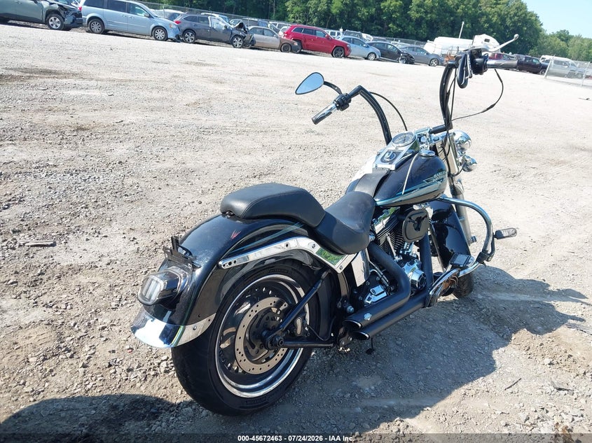 2010 HARLEY-DAVIDSON FLSTF auction photo 4