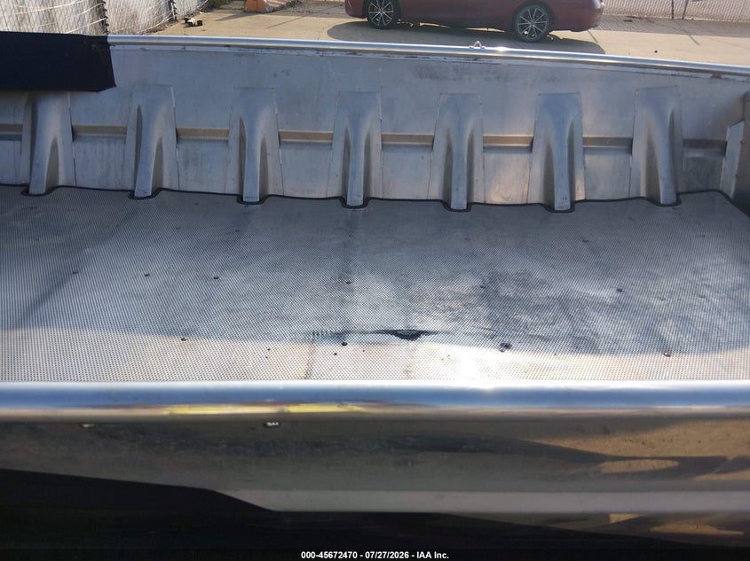 2009 BLAZER 17' BOAT & TRAILER auction photo 5