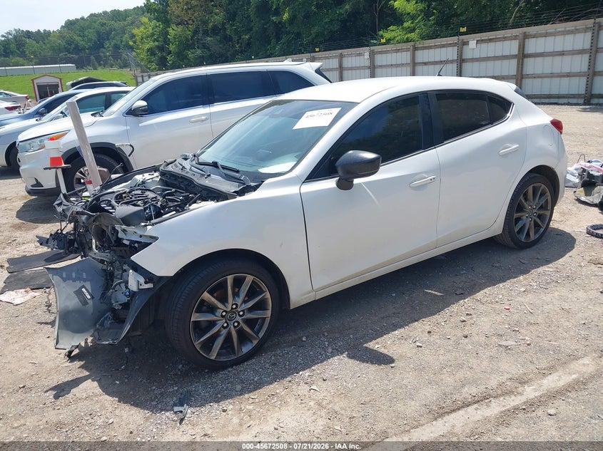 2018 Mazda Mazda3 Touring VIN: 3MZBN1L32JM241415 Lot: 45672508