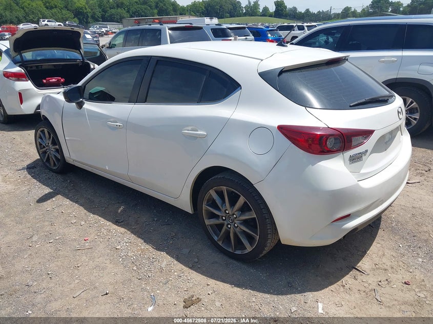 2018 Mazda Mazda3 Touring VIN: 3MZBN1L32JM241415 Lot: 45672508