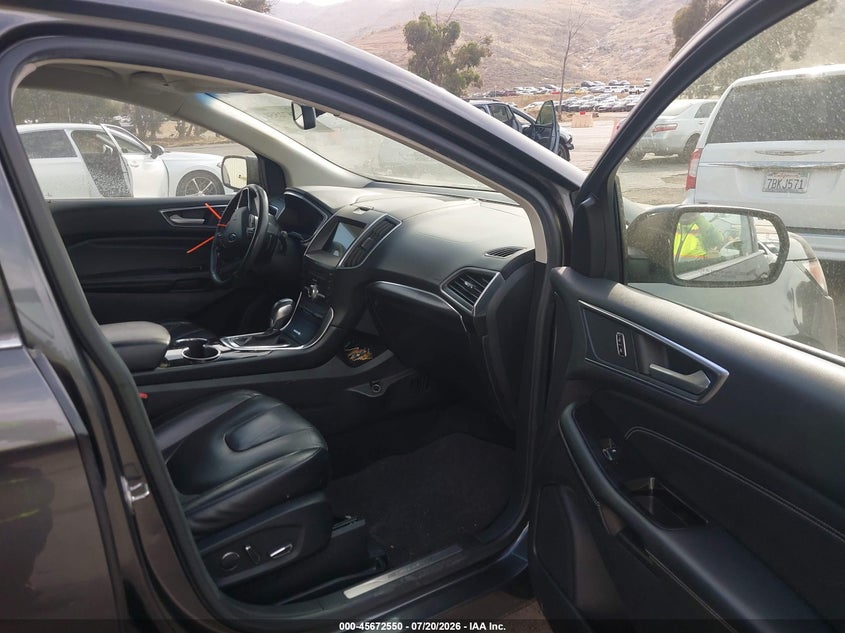2017 FORD EDGE auction photo 5