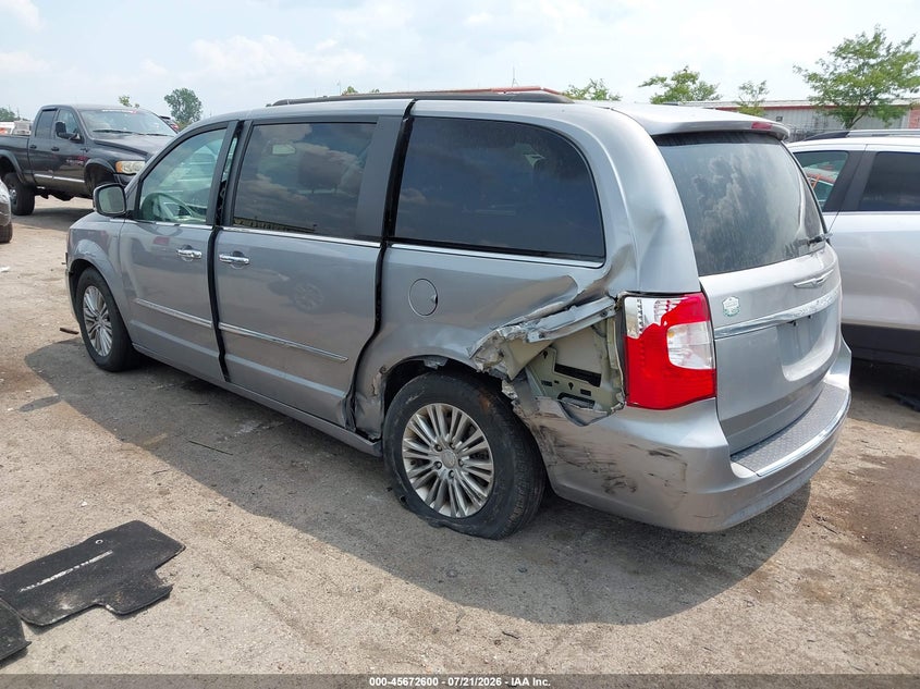 2015 Chrysler Town & Country Touring-L VIN: 2C4RC1CG9FR716987 Lot: 45672600