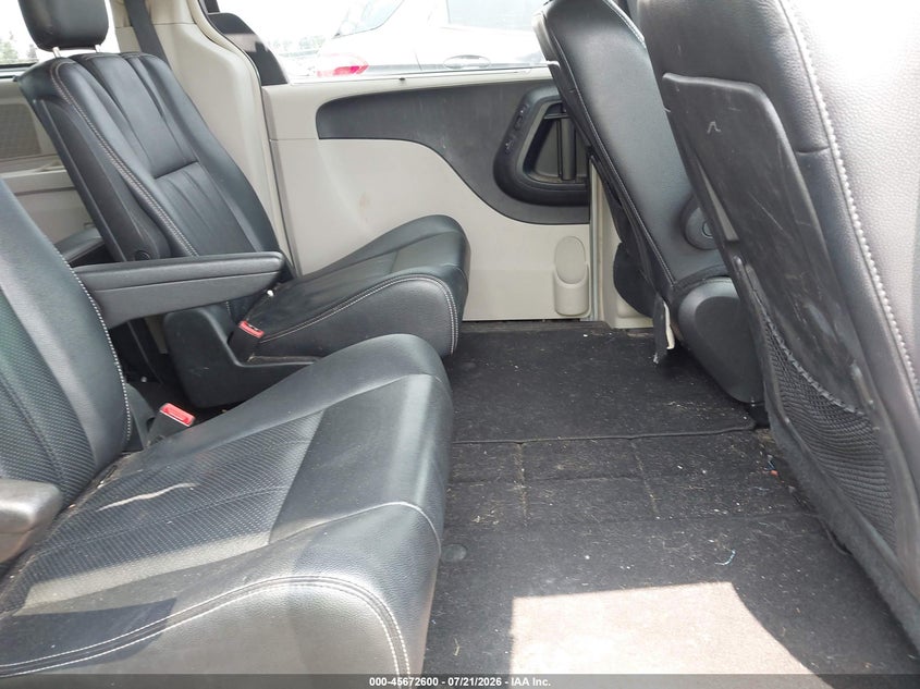 2015 Chrysler Town & Country Touring-L VIN: 2C4RC1CG9FR716987 Lot: 45672600