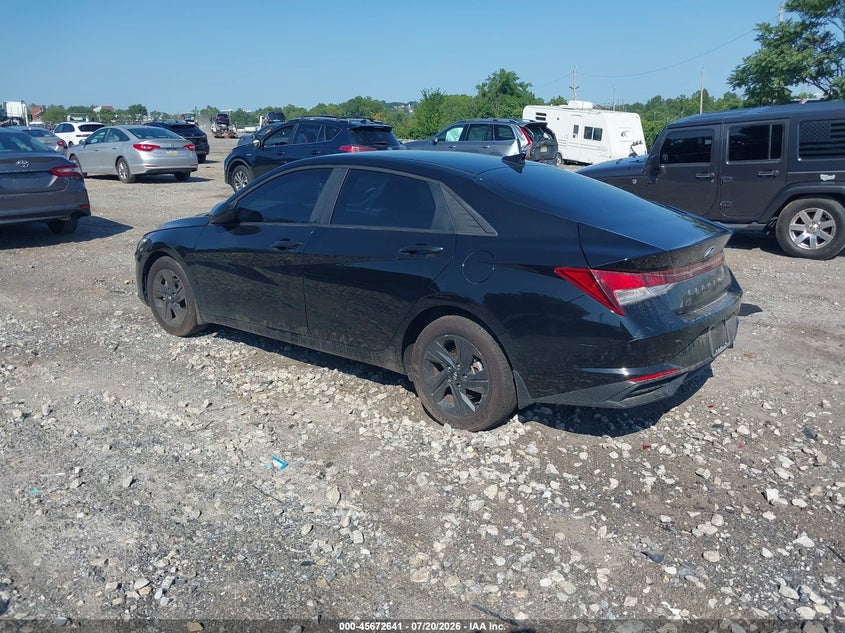 2023 HYUNDAI ELANTRA auction photo 3