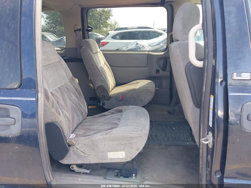 2005 CHEVROLET VENTURE auction photo 8