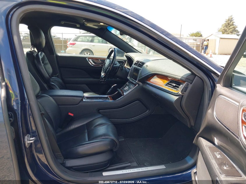 2017 LINCOLN CONTINENTAL auction photo 5