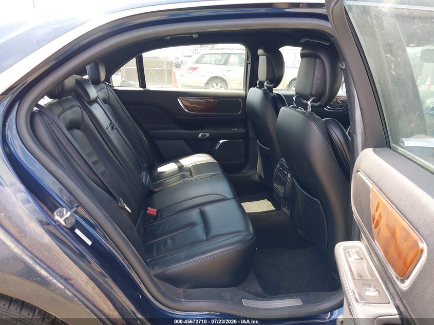 2017 LINCOLN CONTINENTAL auction photo 8