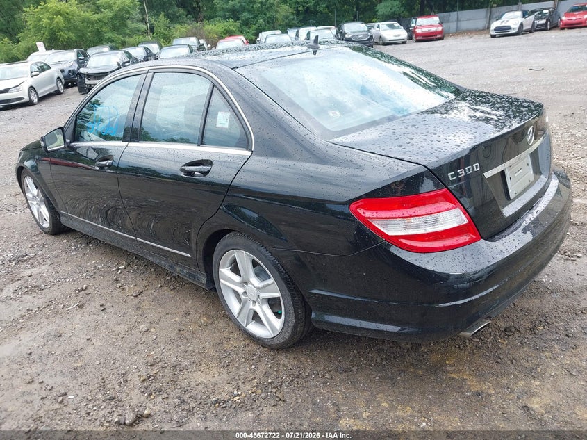 2010 Mercedes-Benz C 300 Luxury 4Matic/Sport 4Matic VIN: WDDGF8BB7AR111187 Lot: 45672722
