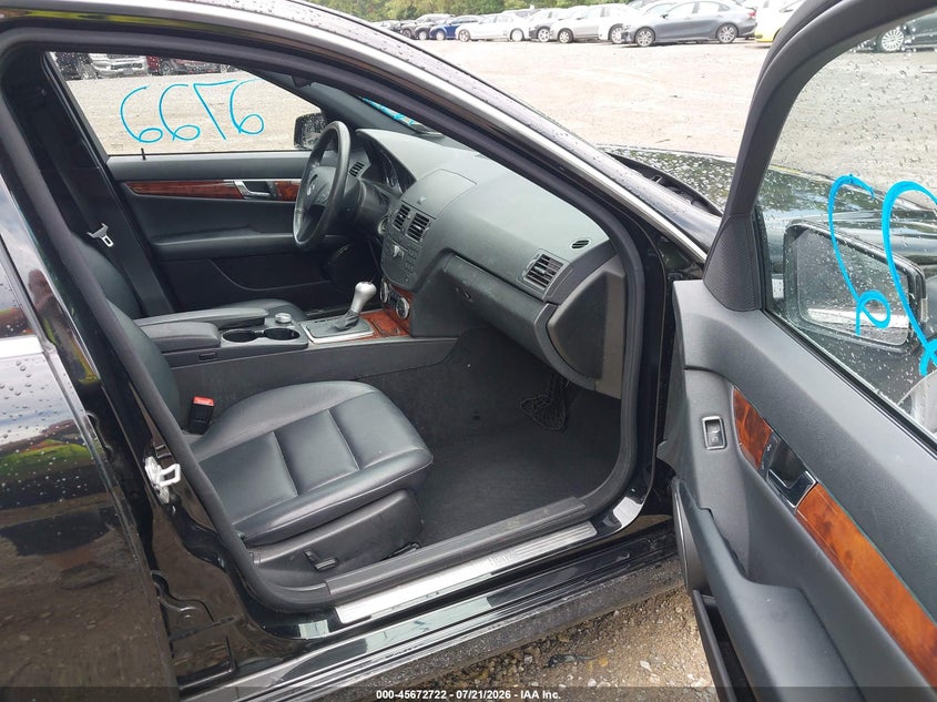 2010 Mercedes-Benz C 300 Luxury 4Matic/Sport 4Matic VIN: WDDGF8BB7AR111187 Lot: 45672722