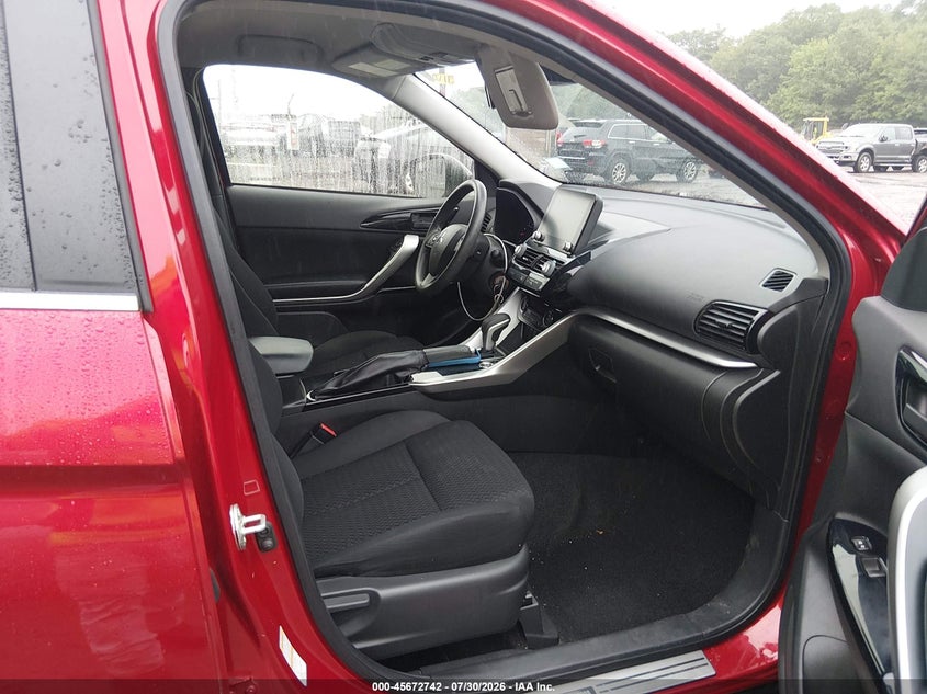 2022 MITSUBISHI ECLIPSE CROSS auction photo 5