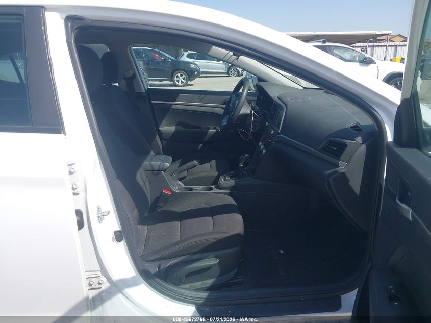 2020 HYUNDAI ELANTRA auction photo 5