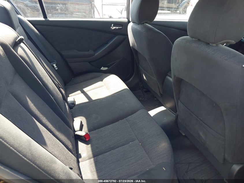 2010 NISSAN ALTIMA auction photo 8