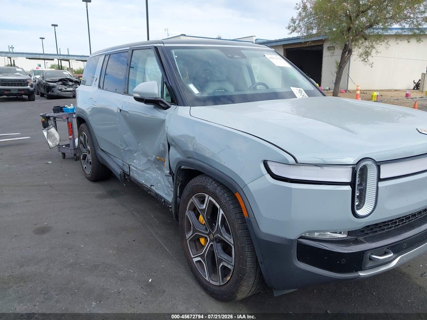 2024 Rivian R1S Adventure Quad Motor Large Pack VIN: 7PDSGABA2RN039164 Lot: 45672794