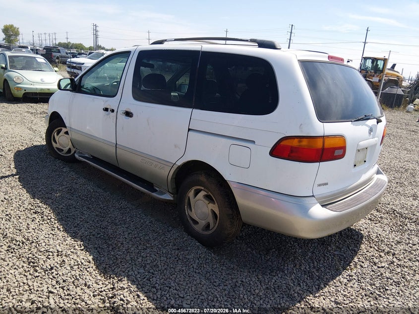 2000 Toyota Sienna Xle VIN: 4T3ZF13C5YU212983 Lot: 45672823