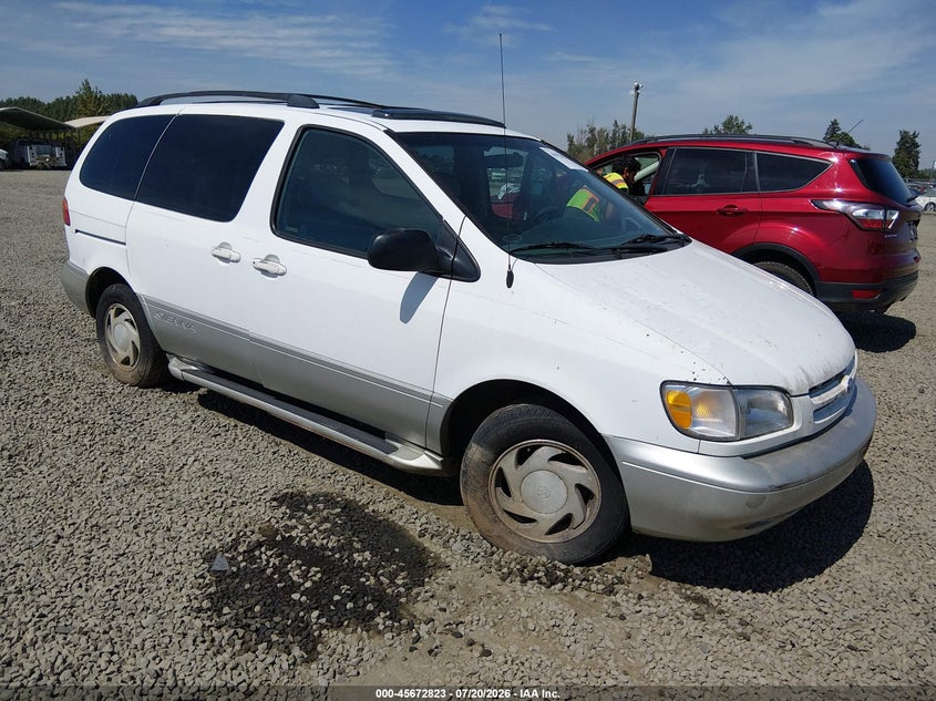 2000 Toyota Sienna