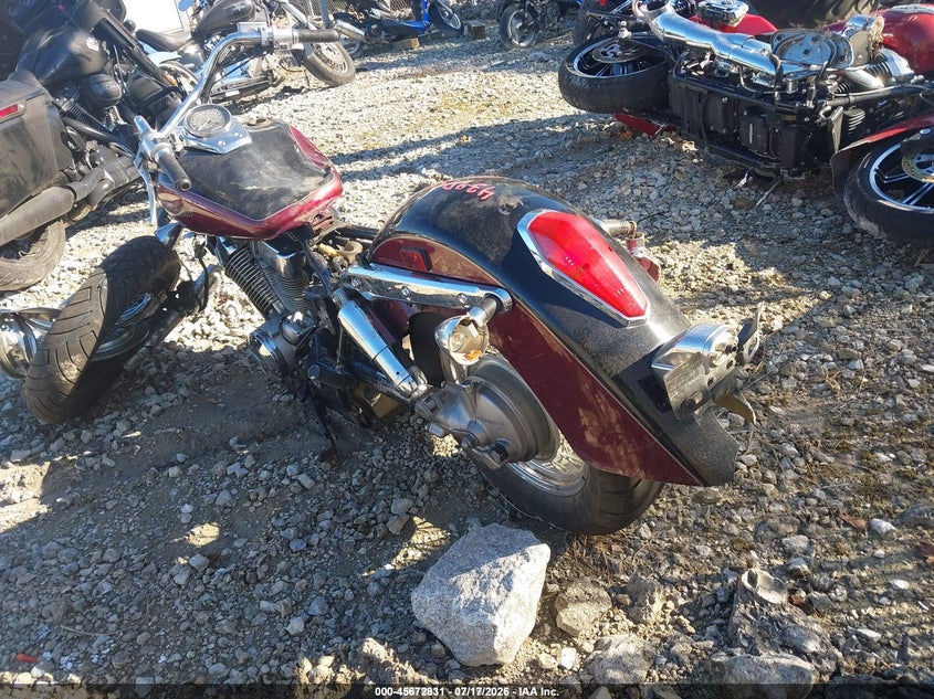 HONDA VT750 2004