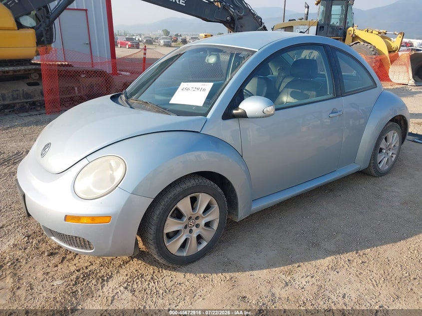 2009 Volkswagen Beetle, Front End, IAAI, VIN 3VWPG31C29M515593 — photo 2