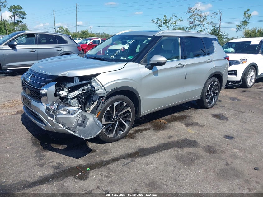 2023 MITSUBISHI OUTLANDER auction photo 2