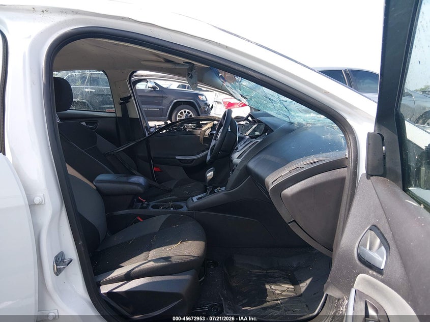 2014 FORD FOCUS auction photo 5