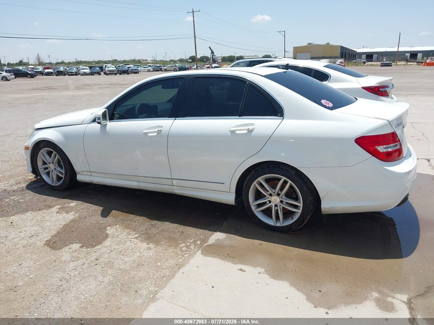 2013 Mercedes-Benz C 300 Sport 4Matic VIN: WDDGF8AB8DR256728 Lot: 45672983