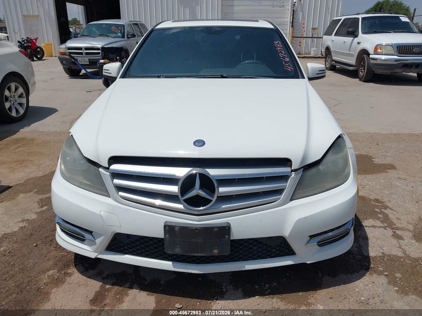 2013 Mercedes-Benz C 300 Sport 4Matic VIN: WDDGF8AB8DR256728 Lot: 45672983
