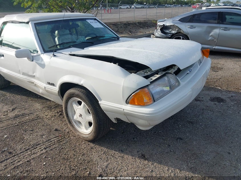 1993 Ford Mustang Lx VIN: 1FACP44E4PF198438 Lot: 45672985
