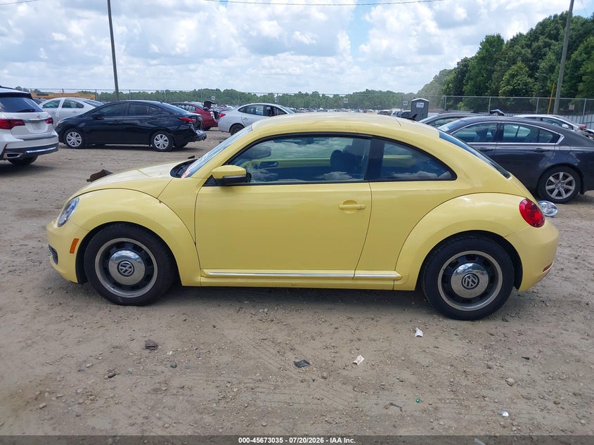 VOLKSWAGEN BEETLE 2013 VIN 3VWJP7AT1DM618557