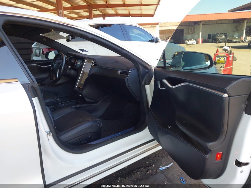 2016 TESLA MODEL S auction photo 5