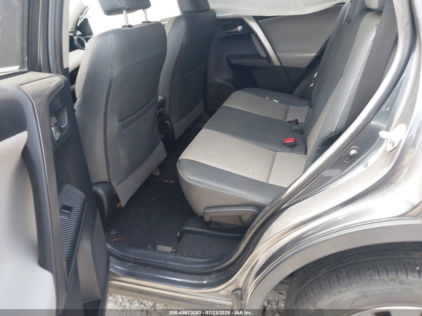 TOYOTA RAV4 - zdjęcie 8