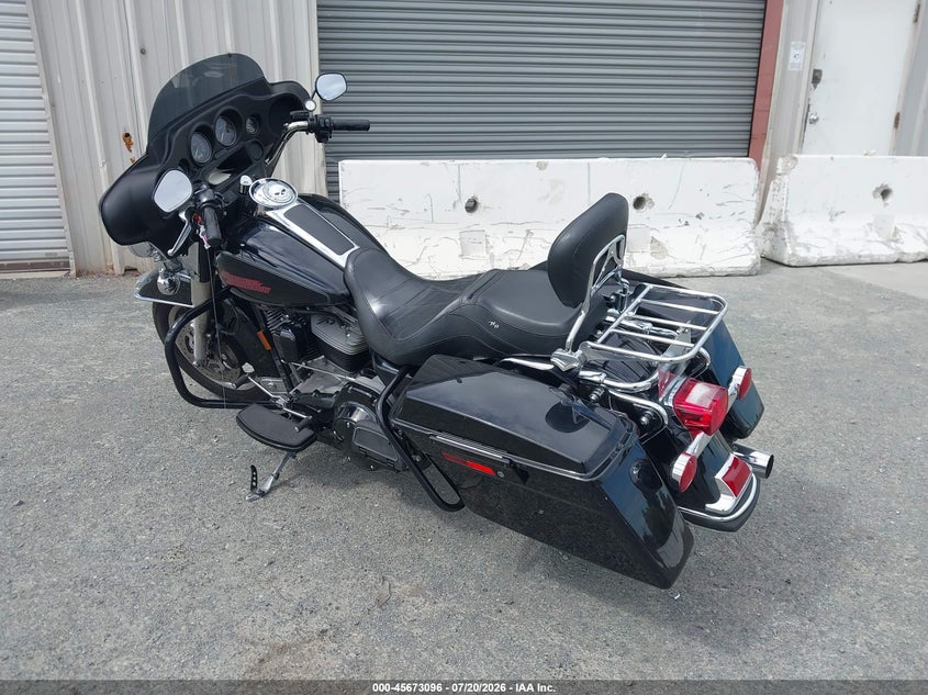 2008 HARLEY-DAVIDSON FLHT auction photo 3