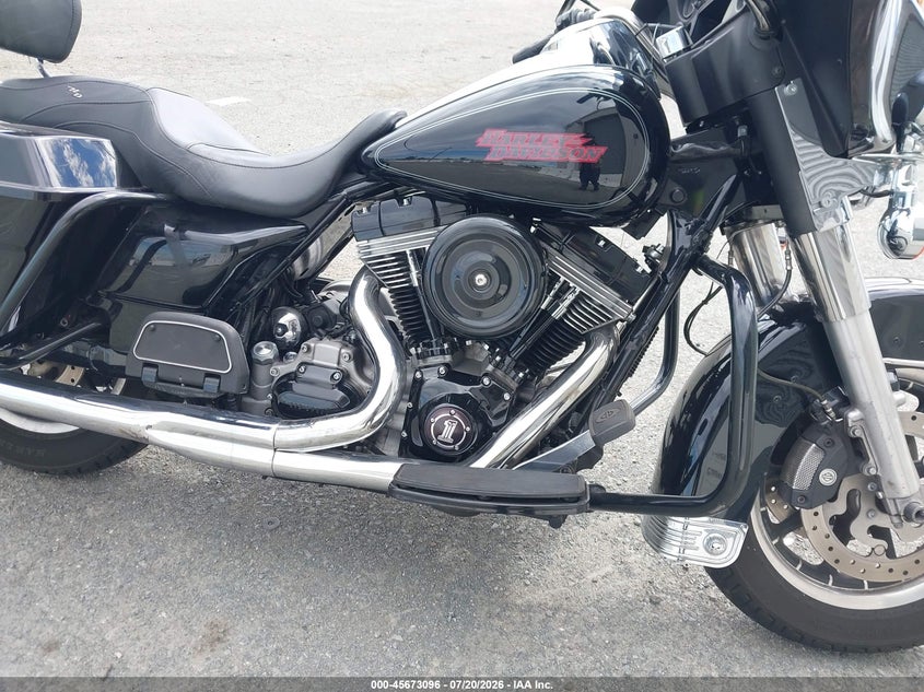 2008 HARLEY-DAVIDSON FLHT auction photo 8
