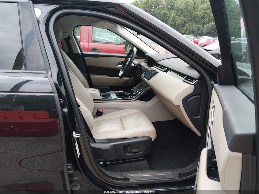 2018 LAND ROVER RANGE ROVER VELAR auction photo 5