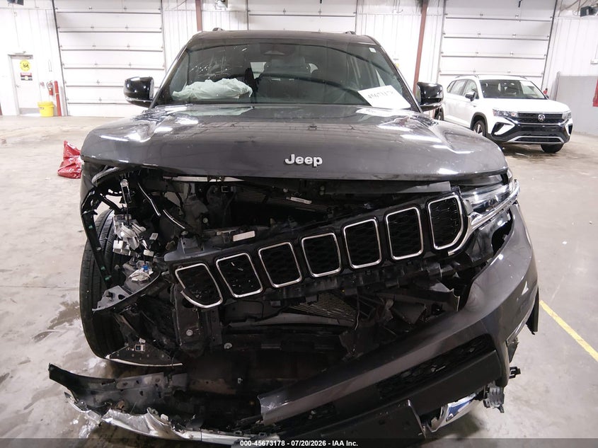 2024 JEEP GRAND CHEROKEE L auction photo 6