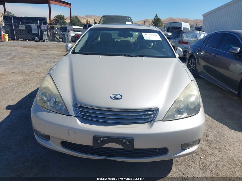 2002 Lexus Es 300 VIN: JTHBF30G120081565 Lot: 45673204