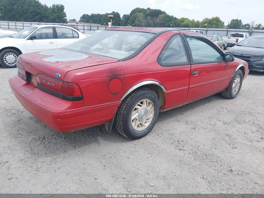 1992 FORD THUNDERBIRD auction photo 4