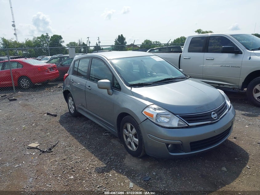 2010 NISSAN VERSA 1.8SL
