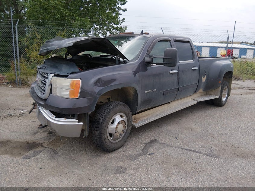 2011 GMC SIERRA 3500HD auction photo 2