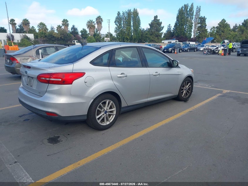 Vin: 1fadp3f29hl300157, lot: 46172040, ford focus se 20174