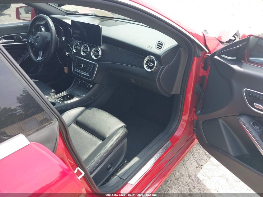 2017 MERCEDES-BENZ CLA 250 auction photo 5