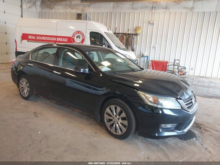 2013 HONDA ACCORD auction photo 1