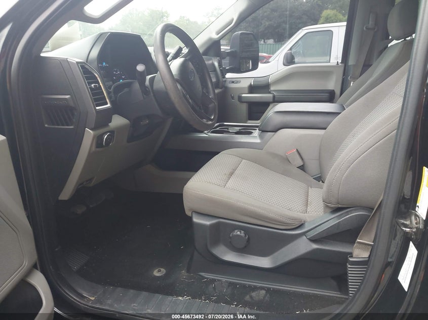 2017 Ford F-350 King Ranch/Lariat/Platinum/Xl/Xlt VIN: 1FT8W3DT0HEE79851 Lot: 45673492