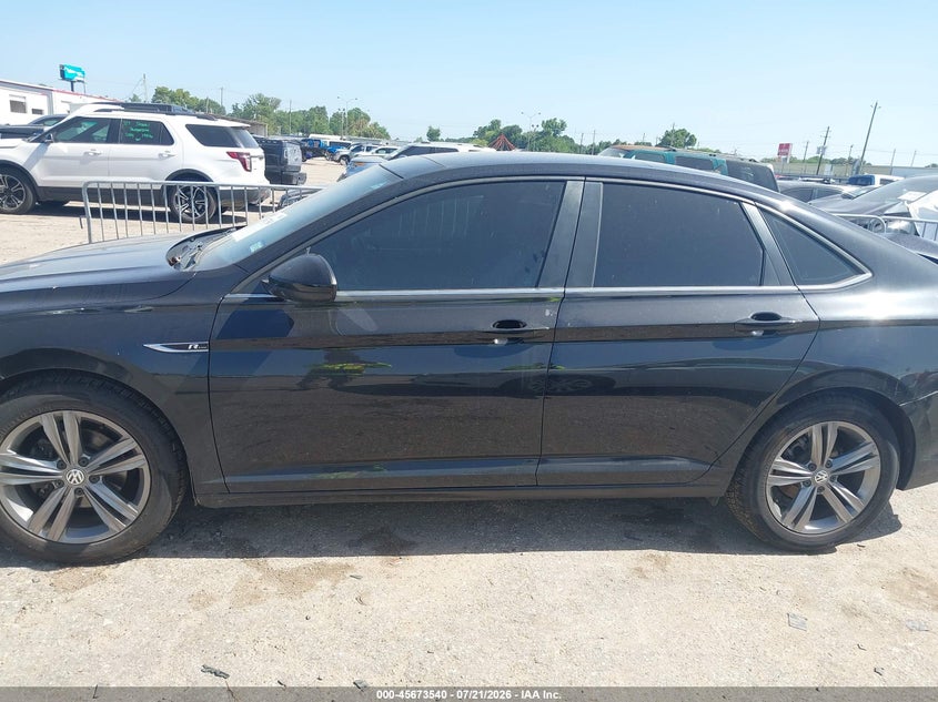 2020 Volkswagen Jetta 1.4T R-Line/1.4T S/1.4T Se VIN: 3VWCB7BU6LM053817 Lot: 45673540