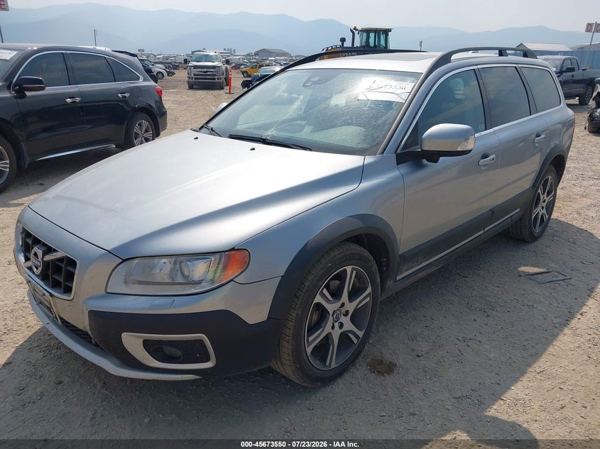 2013 VOLVO XC70 auction photo 6