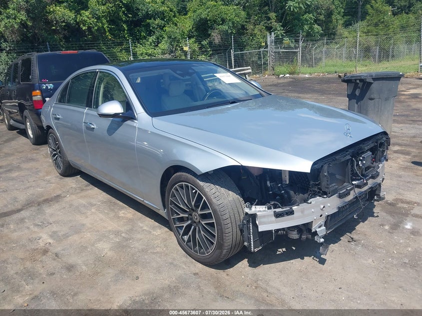 2025 MERCEDES-BENZ S 580 — zdjęcie z aukcji