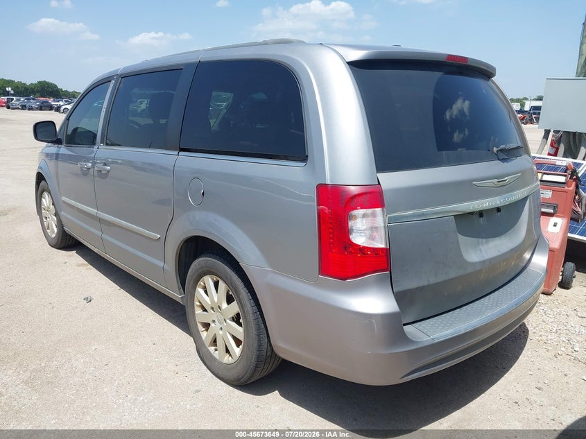 2014 CHRYSLER TOWN & COUNTRY auction photo 3