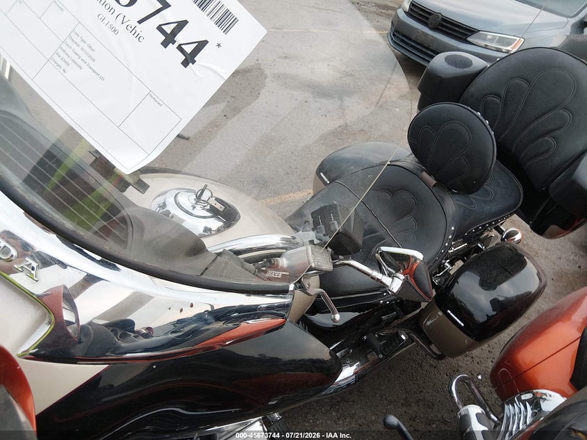 2001 HONDA GL MOTO 6