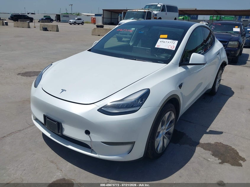 2023 TESLA MODEL Y auction photo 2